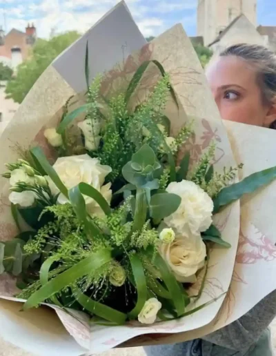livraison fleurs poitiers bouquets rose fait par Léa Mahé , jeune artisan fleuriste sur poitiers